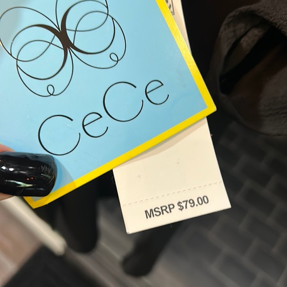 CeCe Classy Black/White blouse. New w tags. Size XS. - Picture 7 of 7